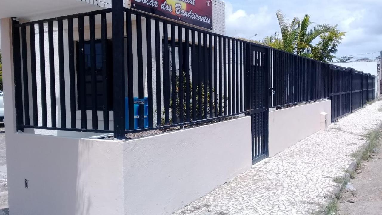 Apartamento 3/4 Completo Em Frente Ao Aeroporto Σαλβαντόρ Εξωτερικό φωτογραφία